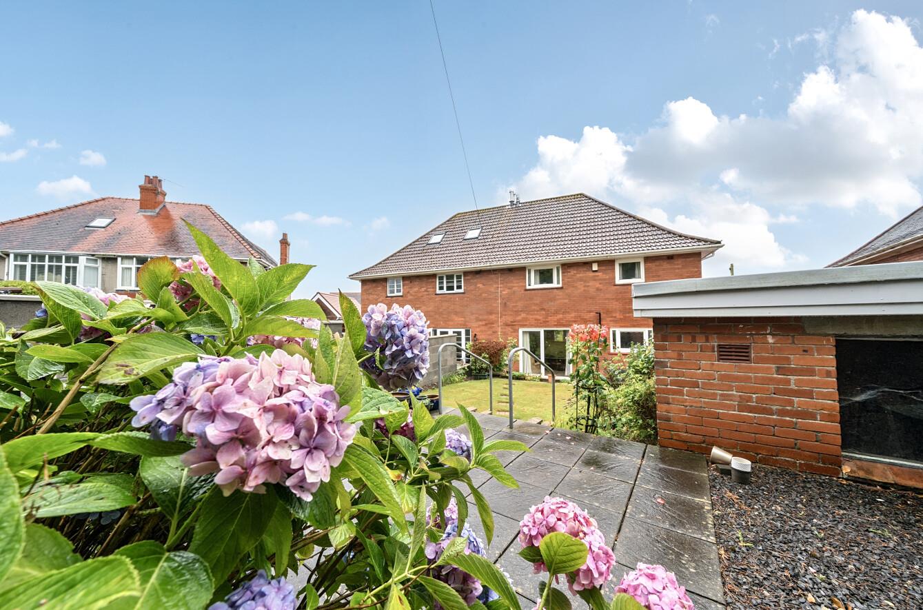 Cherry Grove, Derwen Fawr, Swansea, SA2 8AX